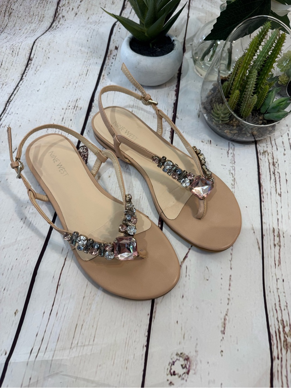 Nine West Blush Tan Jeweled Toe-Post Sandals 7M